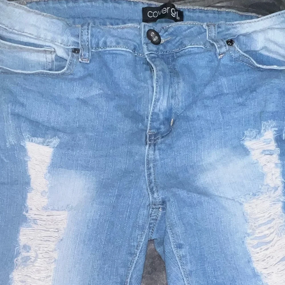 Cover Girl Distressed Denim Bermuda Jean Shorts High Waist Stretch Sz 11/12 EUC
